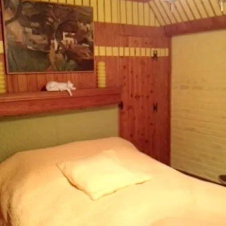 Holiday home 4 Bedrooms House With Furnished Terrace And Wifi At Viroinval