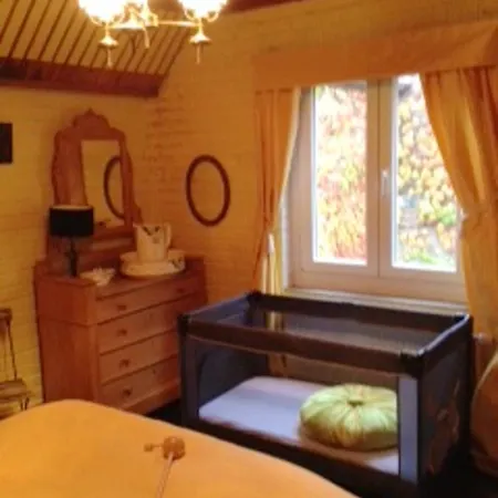 4 Bedrooms House With Furnished Terrace And Wifi At Viroinval Feriehus Regniessart